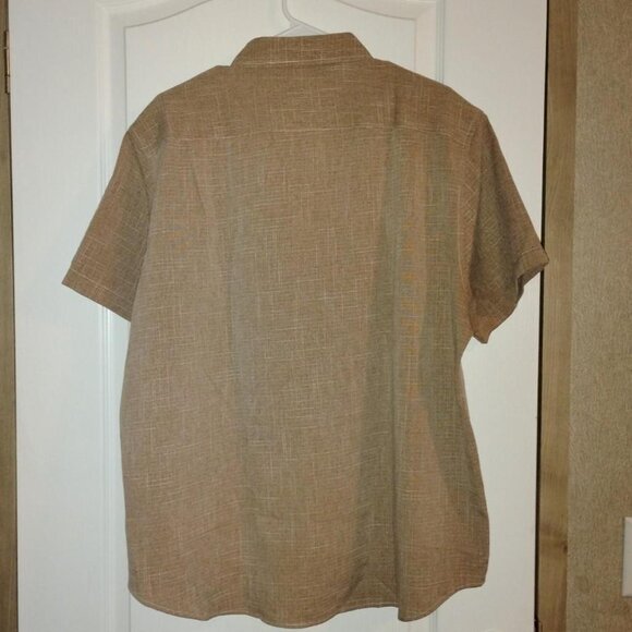 Men's Sz XL Coofandy brown button up short sleeve shirt - Picture 3 of 3